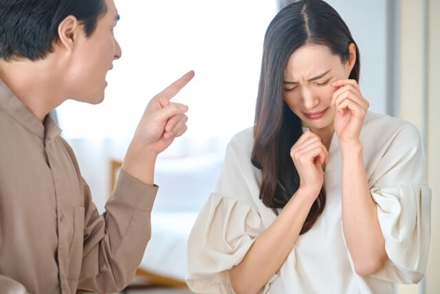 「ケンタッキーは白米と合わない」とキレる夫に「使えない旦那だな」と怒りの声相次ぐ