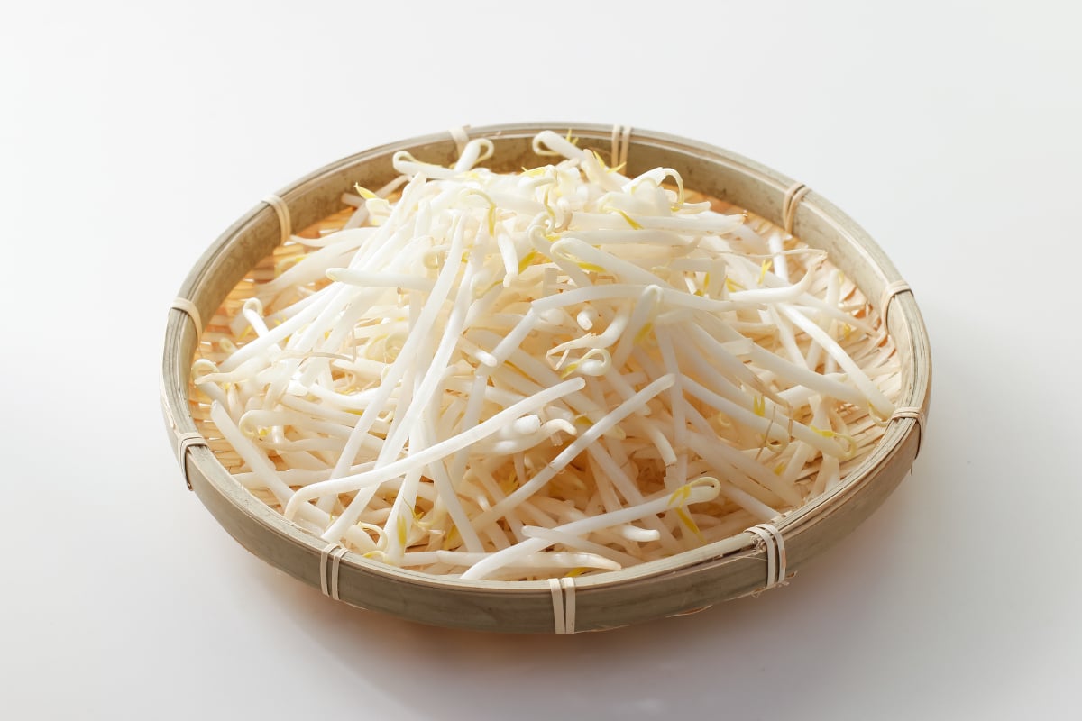 火を使わずレンチンだけ! キユーピー直伝、豆苗&モヤシの“節約レシピ”に「安いから助かる」
