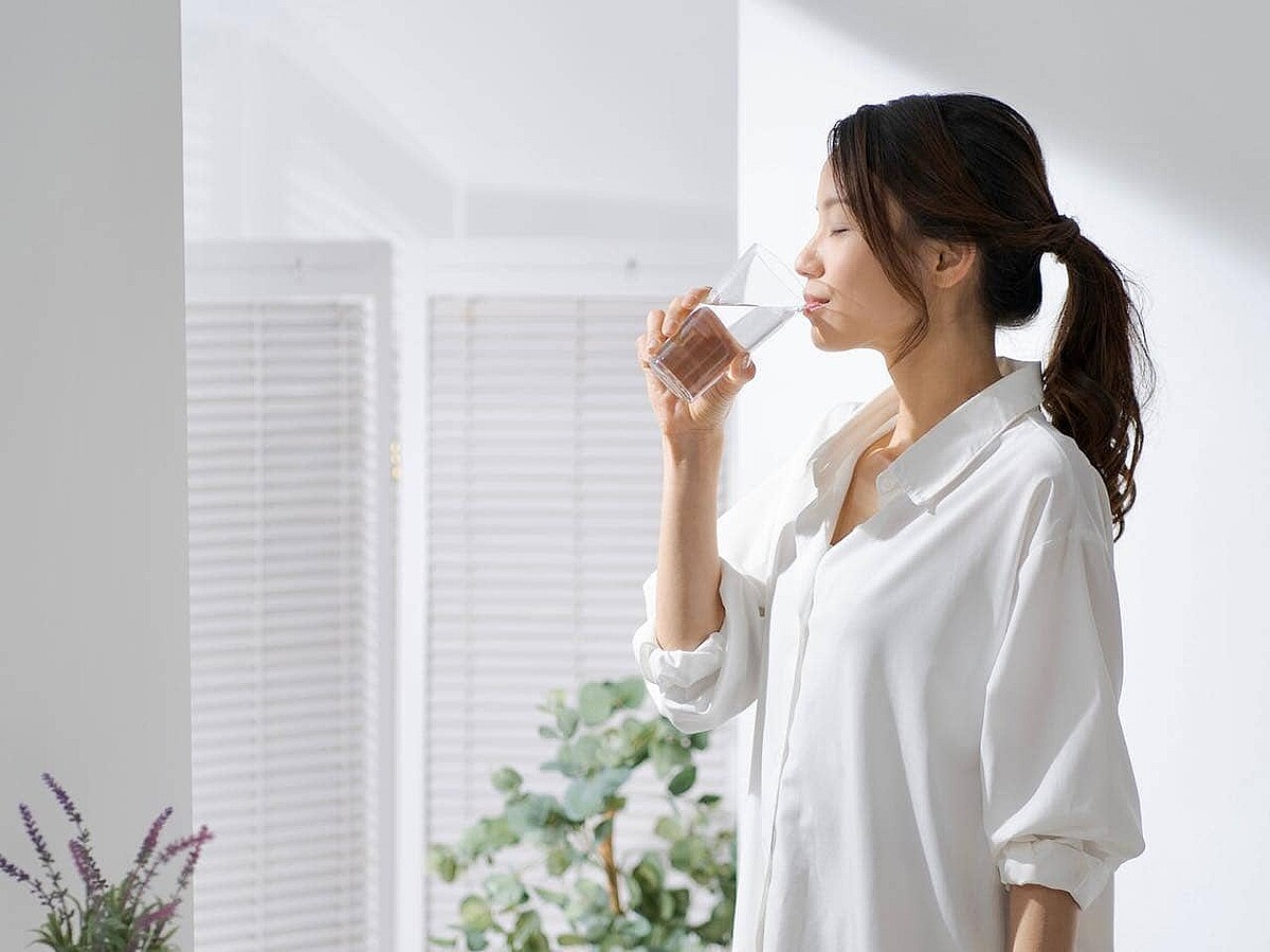 1週間で-1.5kgに成功。SNSで話題の「水ダイエット」を本気で試してみた“結果”
